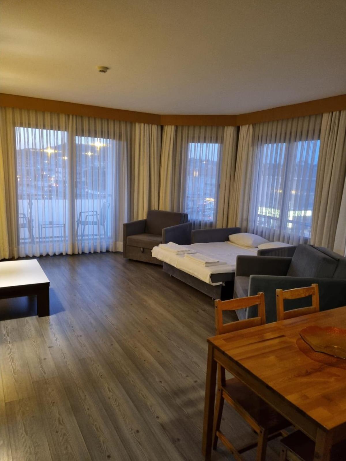 Cilek Marina Otel Çeşme エクステリア 写真